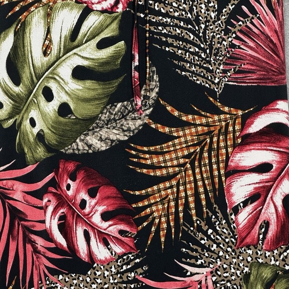 SJS 2X Tank Top Shirt Black Floral Flower Sleeveless Keyhole Scoop Neck Stretch - Picture 2 of 6